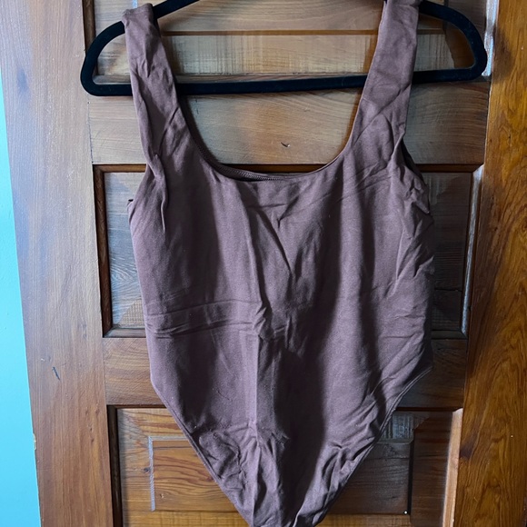 Brown bodysuit top - Picture 2 of 5